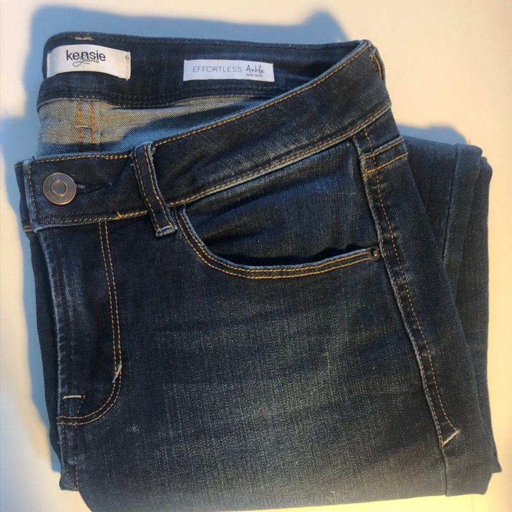 Kensie stretch denim straight leg jeans